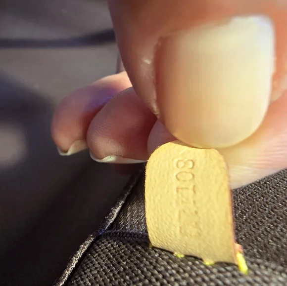 Louis Vuitton Horizon 55 Carry-On M23203 - Picture 14 of 15